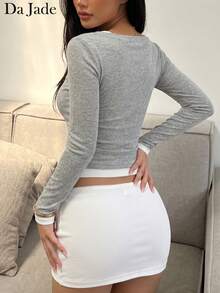 Da Jade Atasan Rajut Bergaris Lengan Panjang 2-in-1 Wanita Musim Gugur, Kaos Slim Fit Leher Persegi Kancing Depan, Blus Model Halter Cami (Dua Potongan Palsu) - Grey - View 3