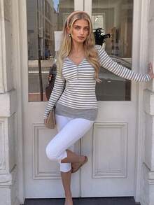 Women's Striped V-Neck Long Sleeve Knit T-Shirt, Button Detail Design, Suitable For Autumn/Winter Casual Wear. Autumn Sports Casual Daily Top. - Light Grey - View 3