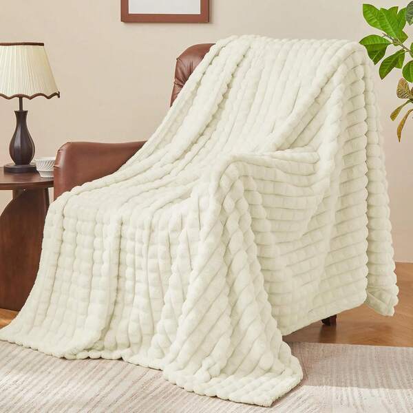 Soft Fluffy Blanket, Ultra-Soft Fluffy Inner Layer Bedding, Skin-Friendly And Suitable For All Seasons, Suitable For Year-Round Use, Sofa Cushion Blanket, Lightweight Warm Fleece Blanket, Suitable For Various Home Scenarios