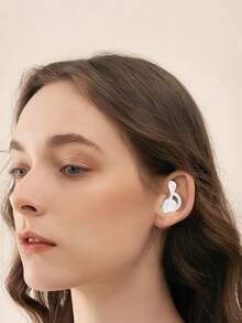 Reusable Noise-Reducing Ear Plugs Soft Silicone Earplugs Fitting The Ear Canal Loops Earplugs For Sleep Deep Focus People Earplug For Concert Swimming Study Loud Noise Snoring Home Sleep Swimming Accessories Plane Travel Essentials - Multicolor - View 6