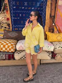 秋季音樂節不對稱向日葵刺繡兩件套，返校教師節黑色透視刺繡下擺V領開襟衫，優雅風格 - 黃色 - 查看 4