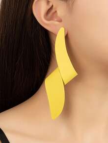 1 Pair Metal Geometric Oversized Stud Earrings - Yellow - View 1