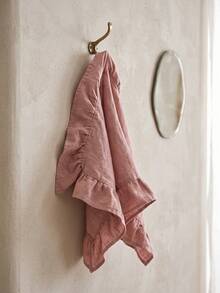 1pc Light Pink Solid Color Ruffle Edge Placemat, Soft And Fresh Style, Fabric Material, Square Shape With Ruffle Edge Detail, Stain-Resistant Protection For Tabletop And Decorative Enhancement, Suitable For Daily Home And Cozy Dining Table Setting - Pink - View 11