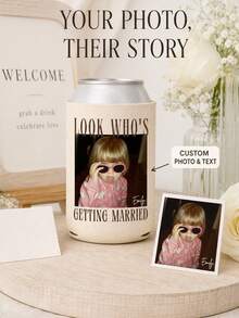 1個個性化婚禮易開罐保冷套，可客製照片與姓名，Look Who's Getting Married 飲料杯套，婚禮派對伴手禮 - 彩色 - 查看 2
