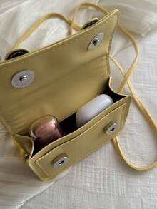 Mini bolso bandolera para lápiz labial con cadena decorativa de acrílico - Amarillo - Ver 8