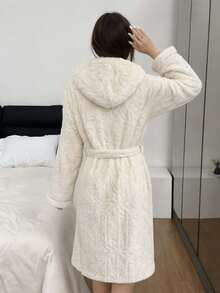 Autumn/Winter Thickened Jacquard Hooded Robe, Warm Coral Fleece Bathrobe With Belt And Pockets, Home Sleepwear - White - View 2
