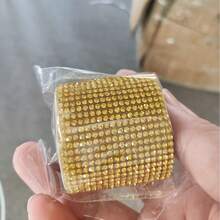 1碼自黏閃亮水晶水鑽鑽石緞帶，聖誕裝飾水鑽亮片貼紙，DIY汽車電腦梳妝台手工，婚禮派對裝飾貼紙包裝捲，2mm水鑽手工藝（紅色/銀色/粉色/金色） - 1件18排 - 查看 10