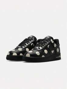 Nike Women's W AIR FORCE 1 '07 Low-Top Sports Casual Shoes IR8647-001 - Black - View 3