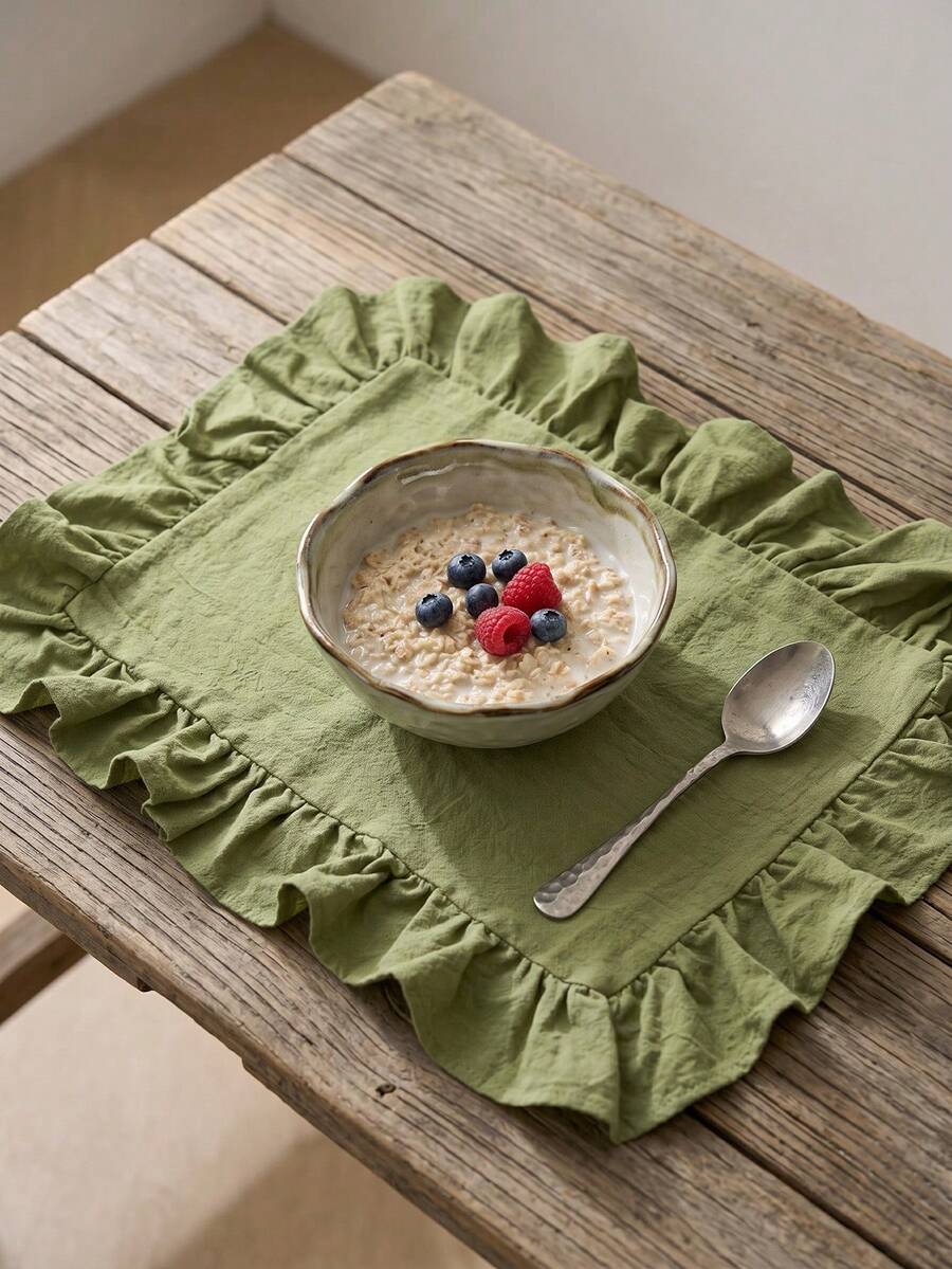 1pc Olive Green Solid Color Ruffle Trim Placemat, Natural Rustic Style Fabric Material Square Shape With Ruffle Trim Detail, Stain-Resistant Tabletop Protection And Decorative Function, Suitable For Daily Home And Natural Dining Table Setting - Green - View 1