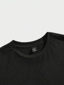 Minimalist Casual Solid Color Round Neck Short Sleeve T-Shirt, Versatile Daily Commute Style, Unisex Couple Matching, Spring Autumn Summer - Black - View 4