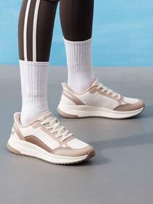 Skechers 女款休閒運動鞋 BOBS SQUAD 4 透氣舒適緩震跑步休閒鞋 117741-NTMT - 自然色/多色 - 查看 1