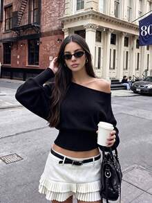 Autumn Halloween Hot Girl Sweater Outfit, Women's Black Asymmetrical Shoulder Cropped Long Sleeve Ribbed Sweater, Back To School Daily Date Versatile Style - Black - View 5