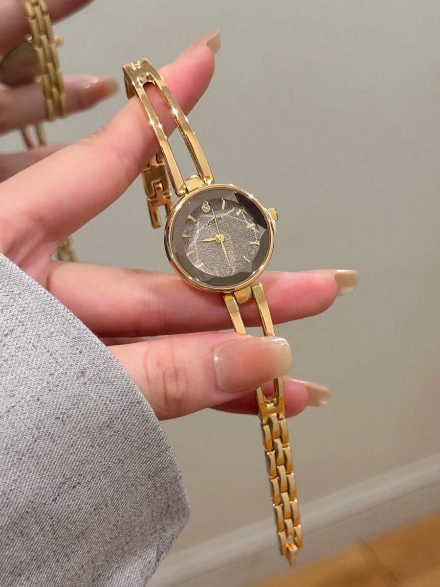1件女性金色方形手鍊腕錶，精緻時尚，適合日常配戴，生日/畢業禮物，休閒風格 - 金色 - 查看 1