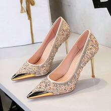 Women Pumps - 粉色 - 查看 1