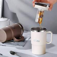 1個 500/550ml 304不鏽鋼咖啡杯，附茶濾網與折疊湯匙，雙層保溫咖啡杯，含手把與蓋子，密封奶茶咖啡水杯，防燙飲水杯，適合學生與成人居家、學校、辦公室使用 - 彩色 - 查看 7