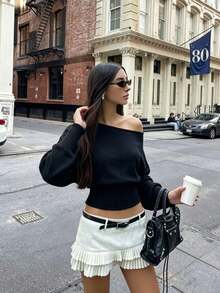 Autumn Halloween Hot Girl Sweater Outfit, Women's Black Asymmetrical Shoulder Cropped Long Sleeve Ribbed Sweater, Back To School Daily Date Versatile Style - Black - View 4