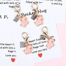 5pcs/10pcs 2D Flat Pink Pig Keychain Set, With "A Pocket Hug" Cards, Casual Keychain, Suitable For Holiday And Birthday Gifts For Friends - Pink - View 4