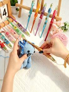 Epoxy Resin Crochet Hook Set, Transparent Handle With Aluminum Hook, Comfortable Grip, Suitable For All Yarn Thicknesses, Can Be Used For Knitting Dolls And Sweaters - Multicolor - View 2