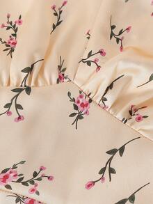 Gaun Wanita Lengan Panjang Satin Motif Bunga yang Elegan - Aprikot - View 8