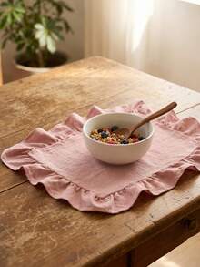 1pc Light Pink Solid Color Ruffle Edge Placemat, Soft And Fresh Style, Fabric Material, Square Shape With Ruffle Edge Detail, Stain-Resistant Protection For Tabletop And Decorative Enhancement, Suitable For Daily Home And Cozy Dining Table Setting - Pink - View 2