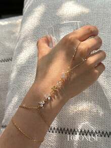 EchoNest 1pc Golden Stainless Steel Dancing Butterfly Finger Chain Bracelet With Zirconia, Vacation Party Finger Jewelry Accessory - Gold - View 3