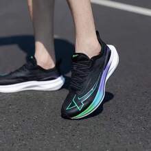 XTEP 2000km 2nd Gen Breathable Lightweight Sports Shoes With Cushioning, Grip And Durability For Men's Running - Black/Green - View 2