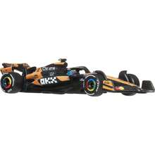 Hot Wheels 1:64 比例高級合金 F1 收藏玩具車,配備 Real Riders 輪胎,金屬車身與底盤 - McL aren F1 #4 - 查看 6
