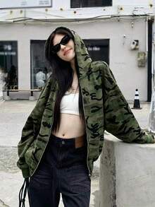 Jaket Hoodie Berresleting Motif Kamuflase Retro Amerika, Jaket Kasual Serbaguna Longgar dan Ramping (Motif Kamuflase Acak) - Hijau - View 3