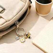 8pcs Honey Bee & Sunflower Thank You Keychains, Bee + Sunflower + Thank You Letter Design, Perfect For Birthday, Wedding, Teacher's Day And Graduation Gifts, Suitable For Back To School And Graduation Season - Multicolor - View 5