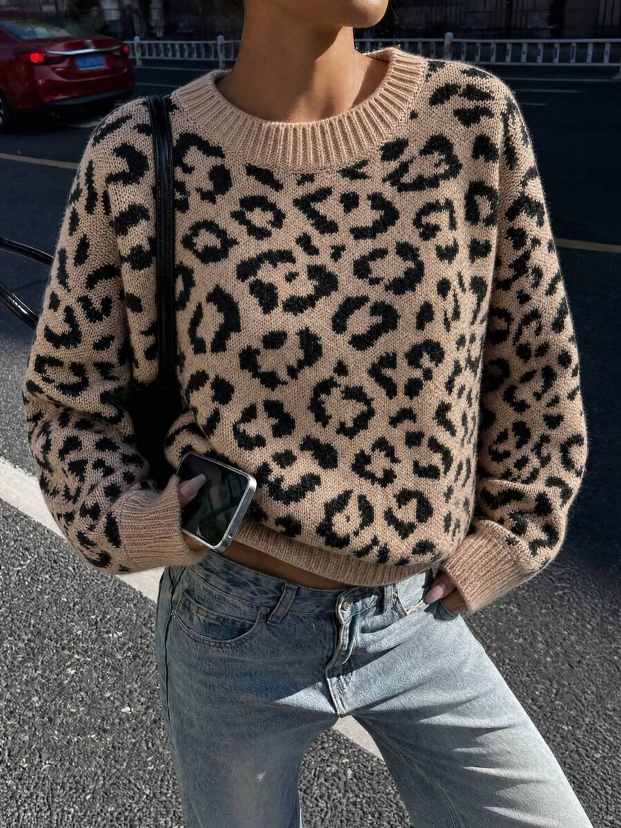 Women's American Vintage Leopard Print Crew Neck Short Knit Sweater Loose Long Sleeve Pullover - Multicolor - View 1