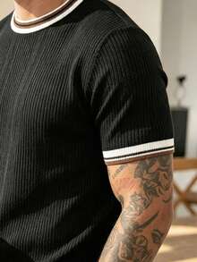 ALTZTAR Men's Knitted Contrast Color Crew Neck Short Sleeve T-Shirt - Black - View 3