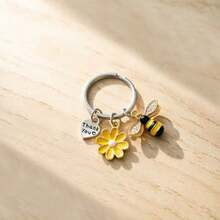 8pcs Honey Bee & Sunflower Thank You Keychains, Bee + Sunflower + Thank You Letter Design, Perfect For Birthday, Wedding, Teacher's Day And Graduation Gifts, Suitable For Back To School And Graduation Season - Multicolor - View 10