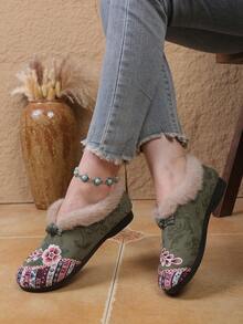 New Chinese Bohemian Style Embroidered Floral Short Boots For Women, Vintage Frog Button Patchwork Flat Slip-On Ankle Snow Boots For Outdoor Wear - Army Green - View 7