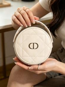 Dior Quilted Round Cosmetic Bag With Metal Logo Zipper Closure, Portable Travel Makeup Storage Bag With Top Handle, Women's Beauty Storage Gift - Pink - View 6