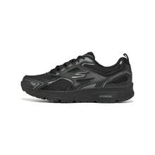 Skechers 女士GO RUN 透氣網布緩震耐磨防滑跑步鞋 - 黑色 - 查看 3