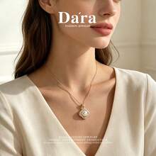 DARA Collar con colgante de perla de agua dulce de plata de ley S925, diseño de flor de cuatro hojas, caja de regalo de lujo para mujeres - Dorado - Ver 2