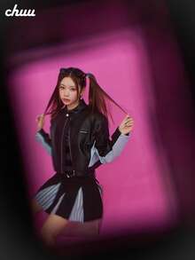 CHUU 女款字母人造 PU 皮革夾克外套 秋季配色拼接休閒百搭拉鍊夾克 - 黑色 - 查看 2