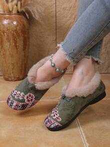 New Chinese Bohemian Style Embroidered Floral Short Boots For Women, Vintage Frog Button Patchwork Flat Slip-On Ankle Snow Boots For Outdoor Wear - Army Green - View 5