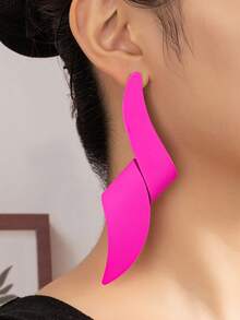 1 Pair Personalized Fashion Metal Geometric Large Twisted Knot Stud Earrings, Suitable For Women's Daily Wear And Vacation - Twisted Earrings - View 20