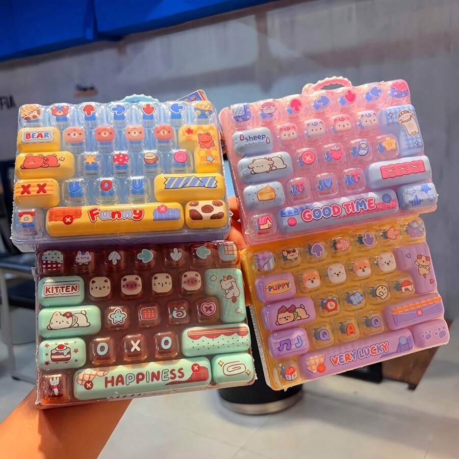 1 buah Mainan Pereda Stres Tutup Tombol Keyboard Mekanik, Gantungan Kunci Gelisah Ujung Jari 26 Tombol untuk Tas, Warna Acak - MultiWarna - View 1