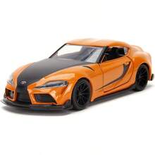 سيارة Jada Toys Fast & Furious Brian's Nis-San Skyline GT-R BNR34 من المعدن المصبوب، مقياس 1:32، سيارة رياضية أسطورية JDM، نسخة سباق فضية، سيارة فيلم معدنية مفصلة قابلة للجمع، زينة عرض لعشاق السيارات، هدية لمحبي Fast & Furious - متعدد الألوان - مشاهدة 8