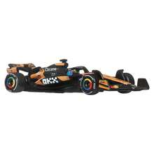 Hot Wheels Premium F1 玩具車 2入組,1:64 比例壓鑄 McLaren F1 賽車套組,包含 #81 Oscar Piastri 與 #4 Lando Norris - JMM91 - 查看 6