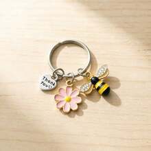 8pcs Honey Bee & Sunflower Thank You Keychains, Bee + Sunflower + Thank You Letter Design, Perfect For Birthday, Wedding, Teacher's Day And Graduation Gifts, Suitable For Back To School And Graduation Season - Multicolor - View 9