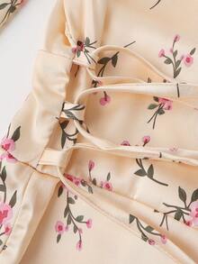 Gaun Wanita Lengan Panjang Satin Motif Bunga yang Elegan - Aprikot - View 9