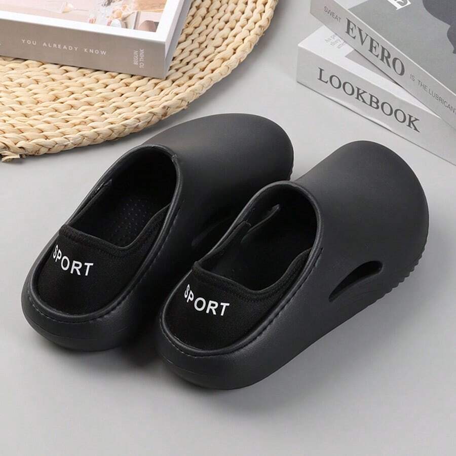 Men's Slip-On Closed-Toe Perforated EVA Thick Sole Non-Slip Outdoor Beach Sandals - Green - View 1