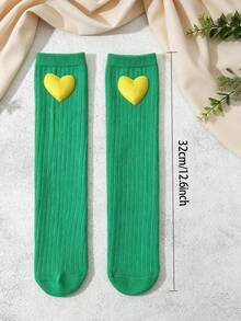 1 Pair Green Contrast Color Mid-Calf Socks For Baby Girls, Sweet 3D Heart Decor Long Socks, Suitable For Girls' Outdoor Activities And Daily Wear - Green - View 2