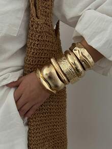 Exaggerated Geometric Textured Gold Bracelet Set, Asymmetrical Wavy Hammered Cuff Bangles, Personalized Layered Accessories - Gold - View 4