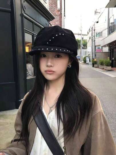MESHUOKAI 1pc Flat Top Street Retro Rivet Washed Niche American Style Baseball Cap Beret, Big Head Small Face Distressed Design