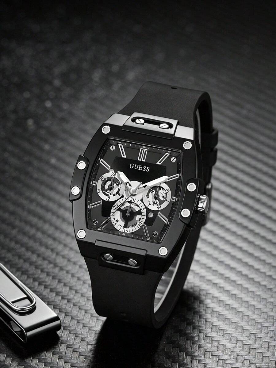 Jam Tangan Quartz Multifungsi Berbentuk Silinder Warna Hitam Doff untuk Pria dari GUESS, Tali Silikon Lembut Hitam, GW0203G3 - Satu-Ukuran - View 1
