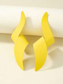 1 Pair Metal Geometric Oversized Stud Earrings - Yellow - View 2